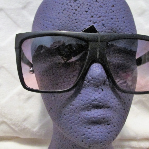 Square Two Tone Tinted Sunglasses - Picture 4 of 6